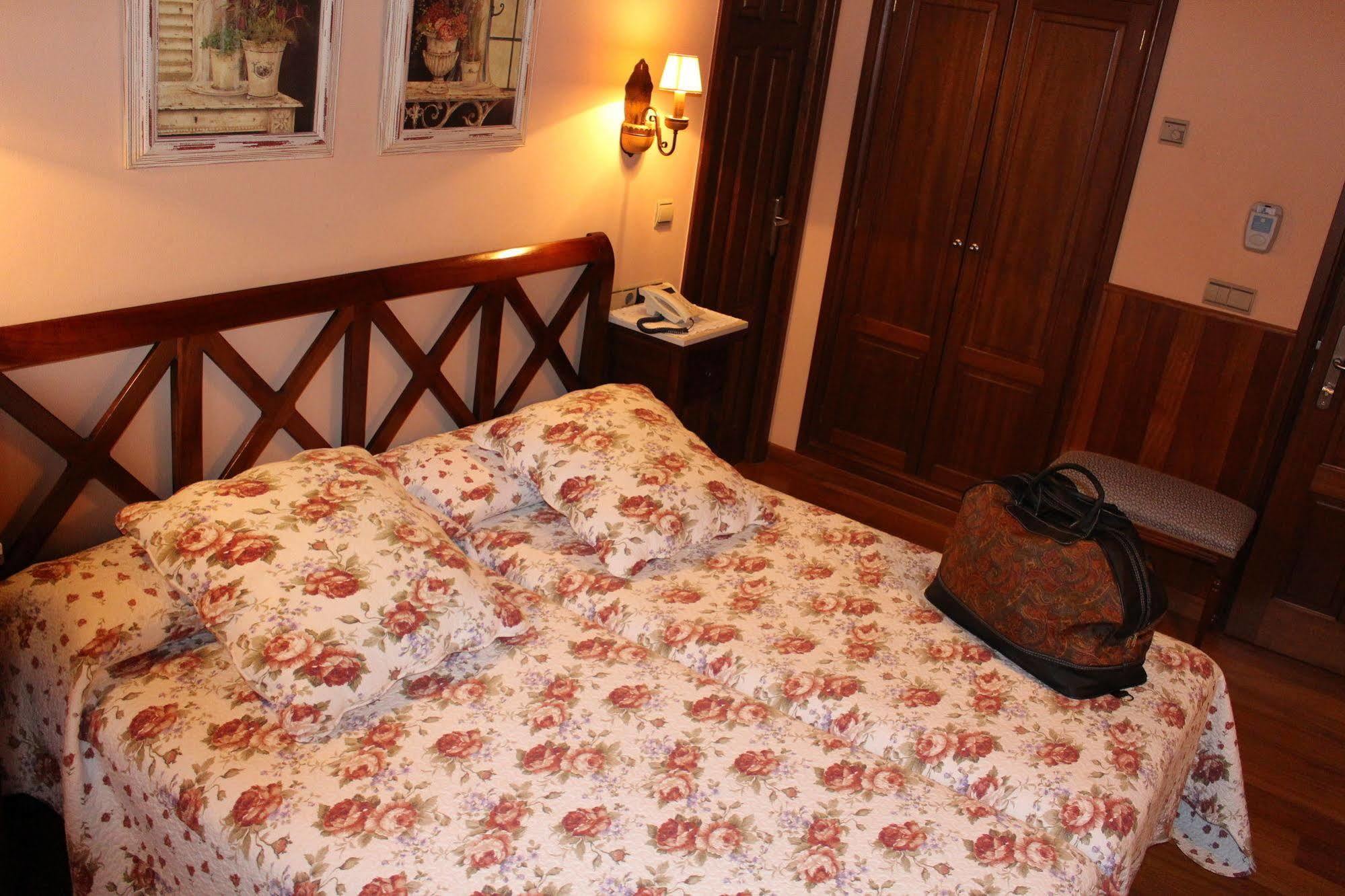 Hotel Casa Prendes クディレロ エクステリア 写真